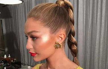 Gigi Hadid’s Sell-Out Make-Up Palette Is Coming To Australia