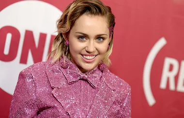 Miley Cyrus has deleted all her Instagram photos and fans are freaking out