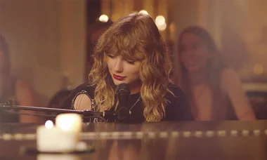 First Listen: Taylor Swift Drops Live Performance Of ‘New Year’s Day’