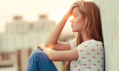 5 Physical Signs That Your Body Is Under Too Much Stress