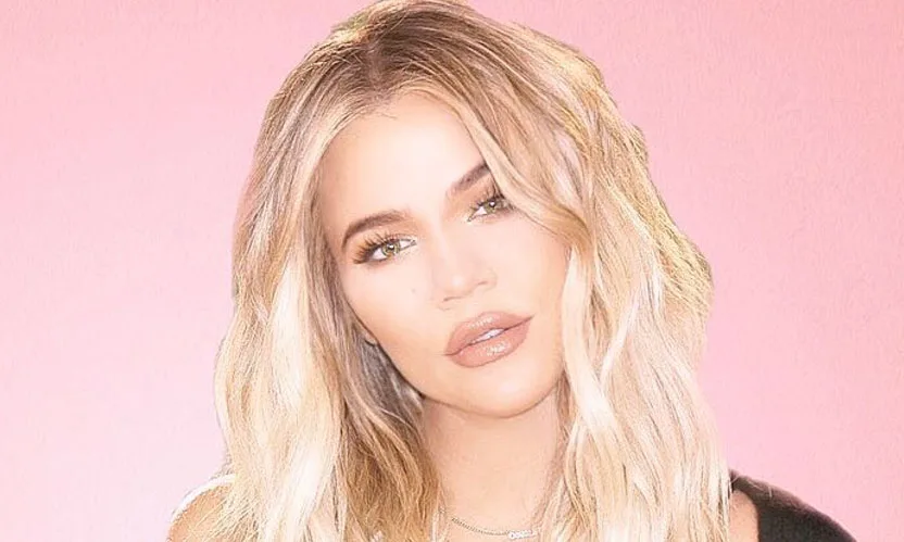 Khloe Kardashian just shared the most awkward photo from her delivery room