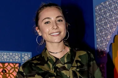‘Neighbours’ Star Mavournee Hazel Confirms She’s Attracted To Both Genders