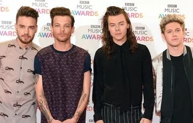 One Direction are reuniting for the holidays and STAY CALM!!