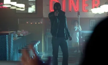 There’s A New ‘Riverdale’ Fan Theory About The Black Hood And It’ll Blow Your Mind