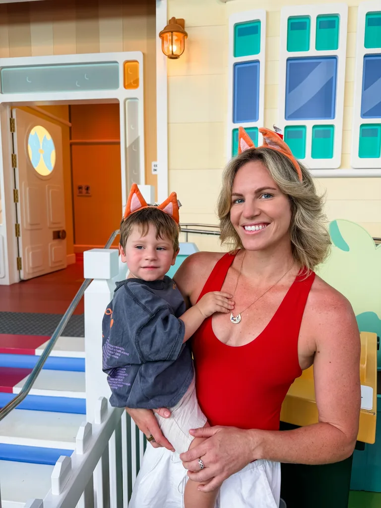 Emily Seebohm son Sampson