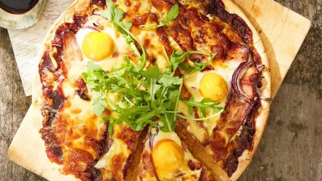 Bacon and Egg Barbecue Pizza