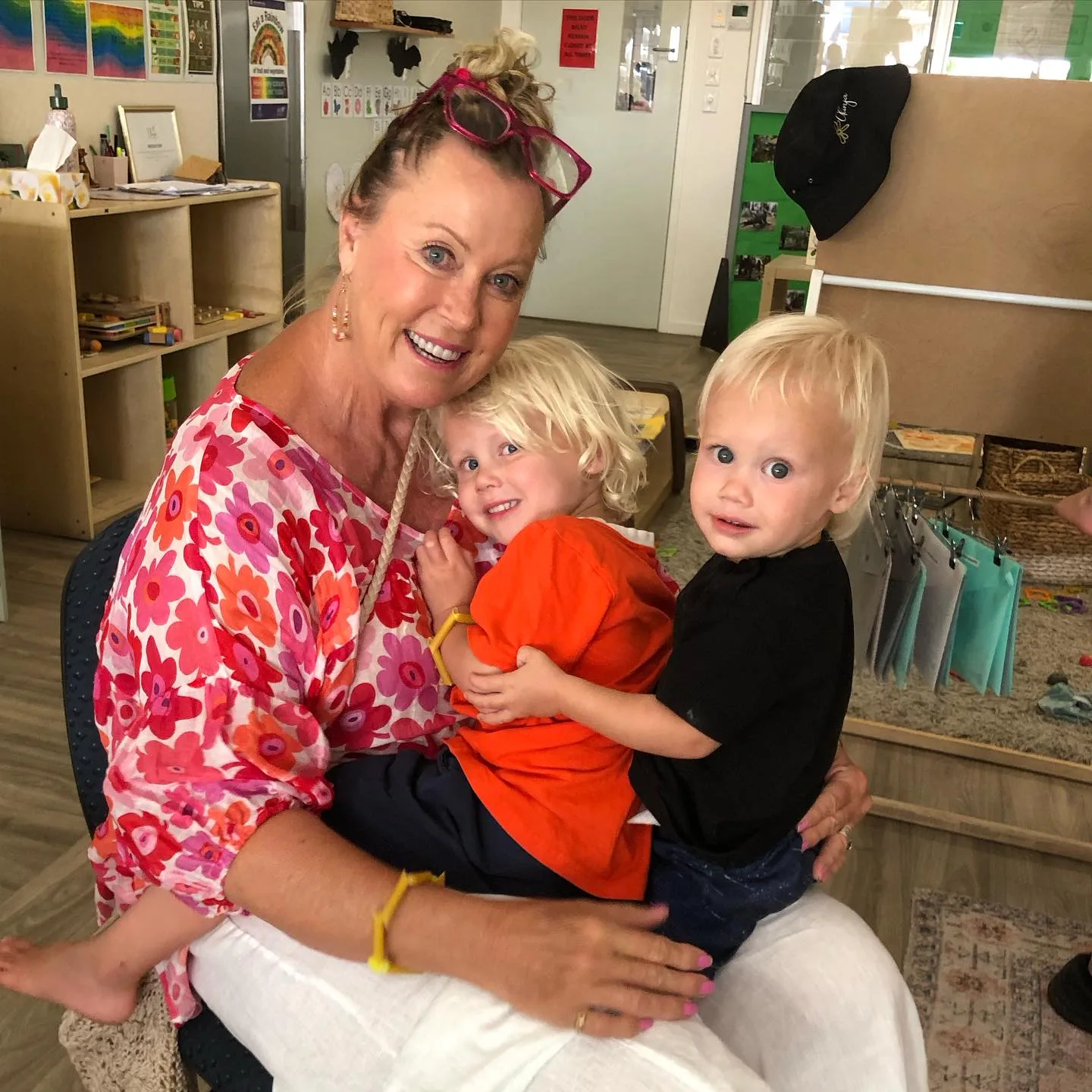 lisa curry and her grandchildren taj and kit