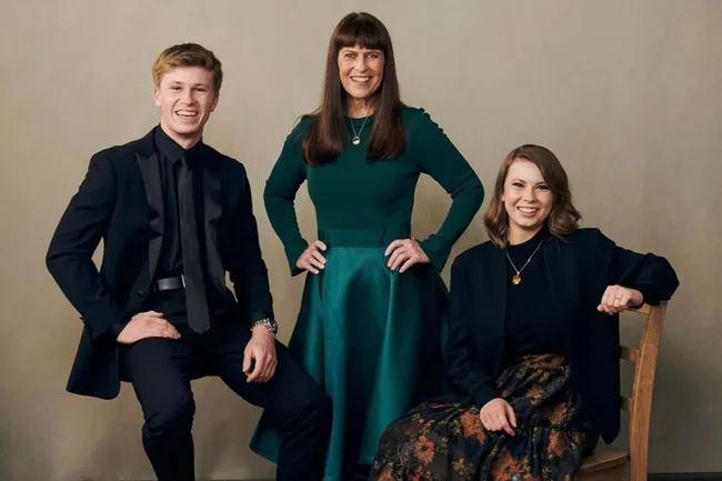 Robert Irwin, Terri irwin and Bindi Irwin