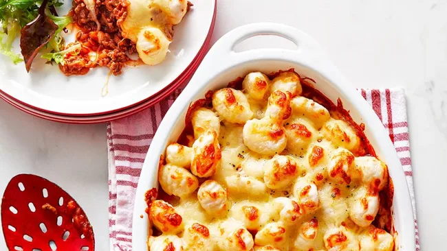 Speedy Beef Mince Gnocchi Bake