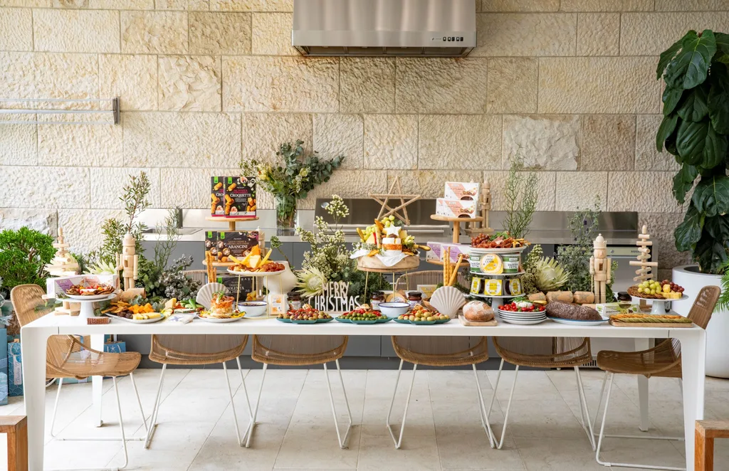 Woolworths Christmas 2024_Outdoor dining appetisers