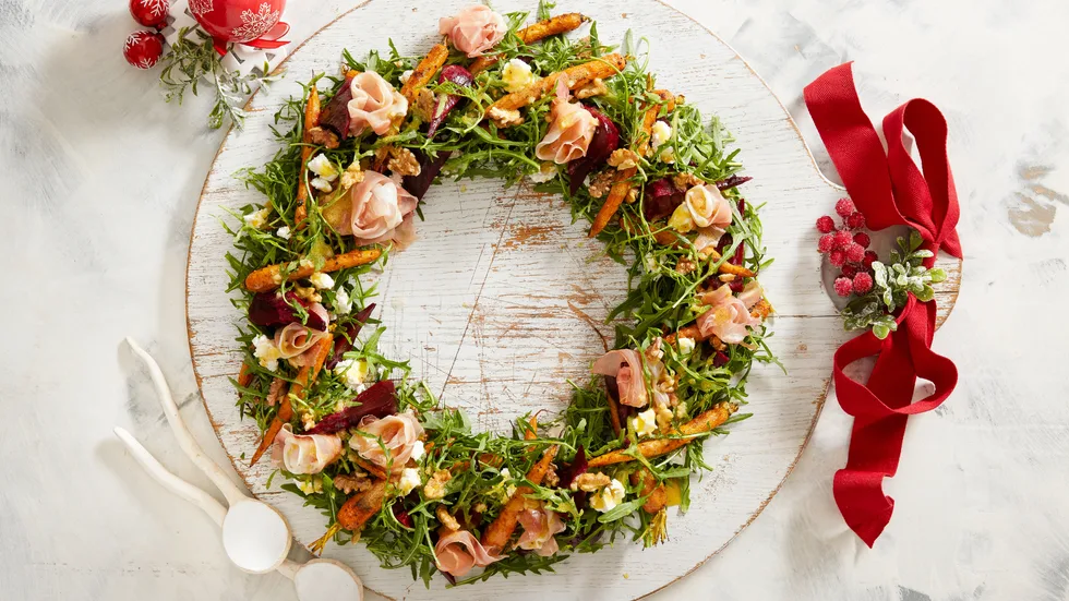 Christmas wreath salad