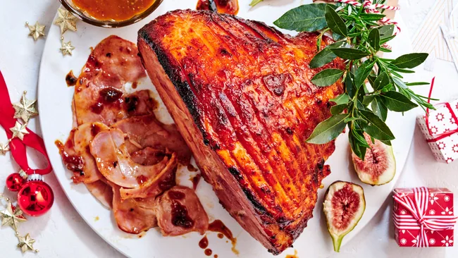 Fig-glazed ham