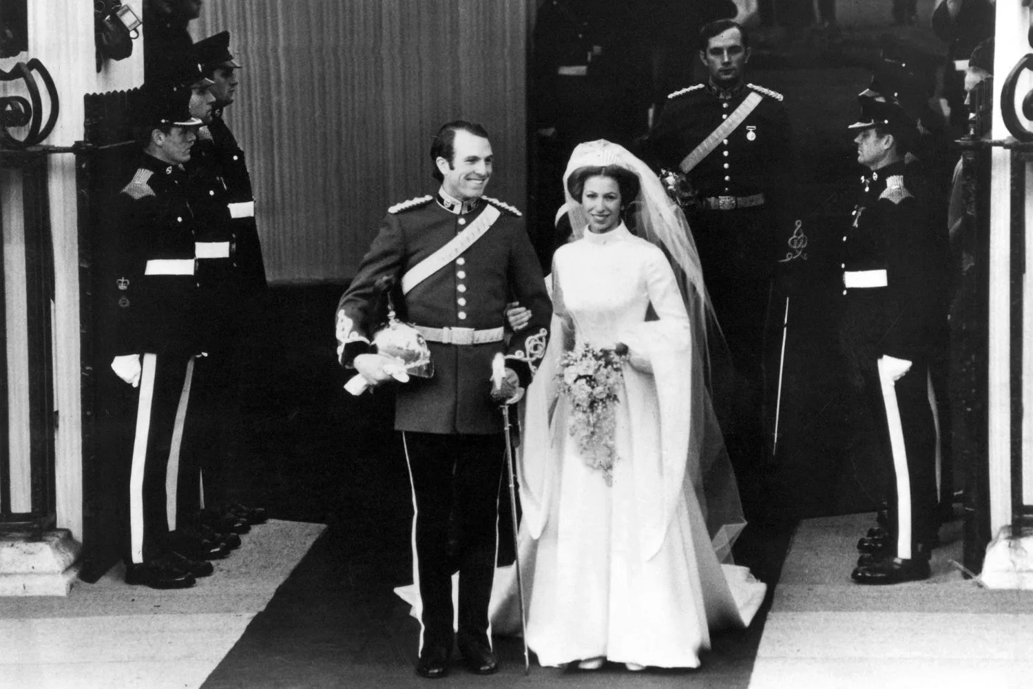 princess anne mark phillips wedding day