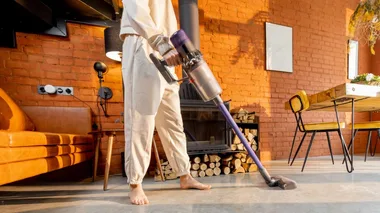 cordless vacuum cleaner