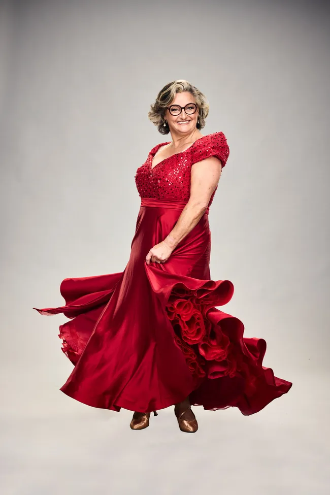 julie goodwin dancing with the stars official photo