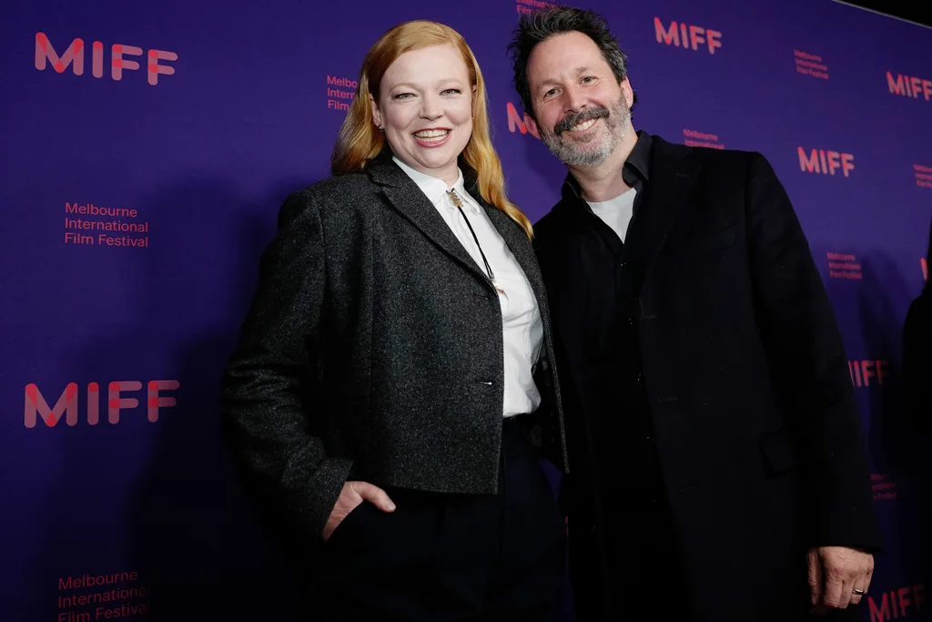 sarah snook husband dave lawson