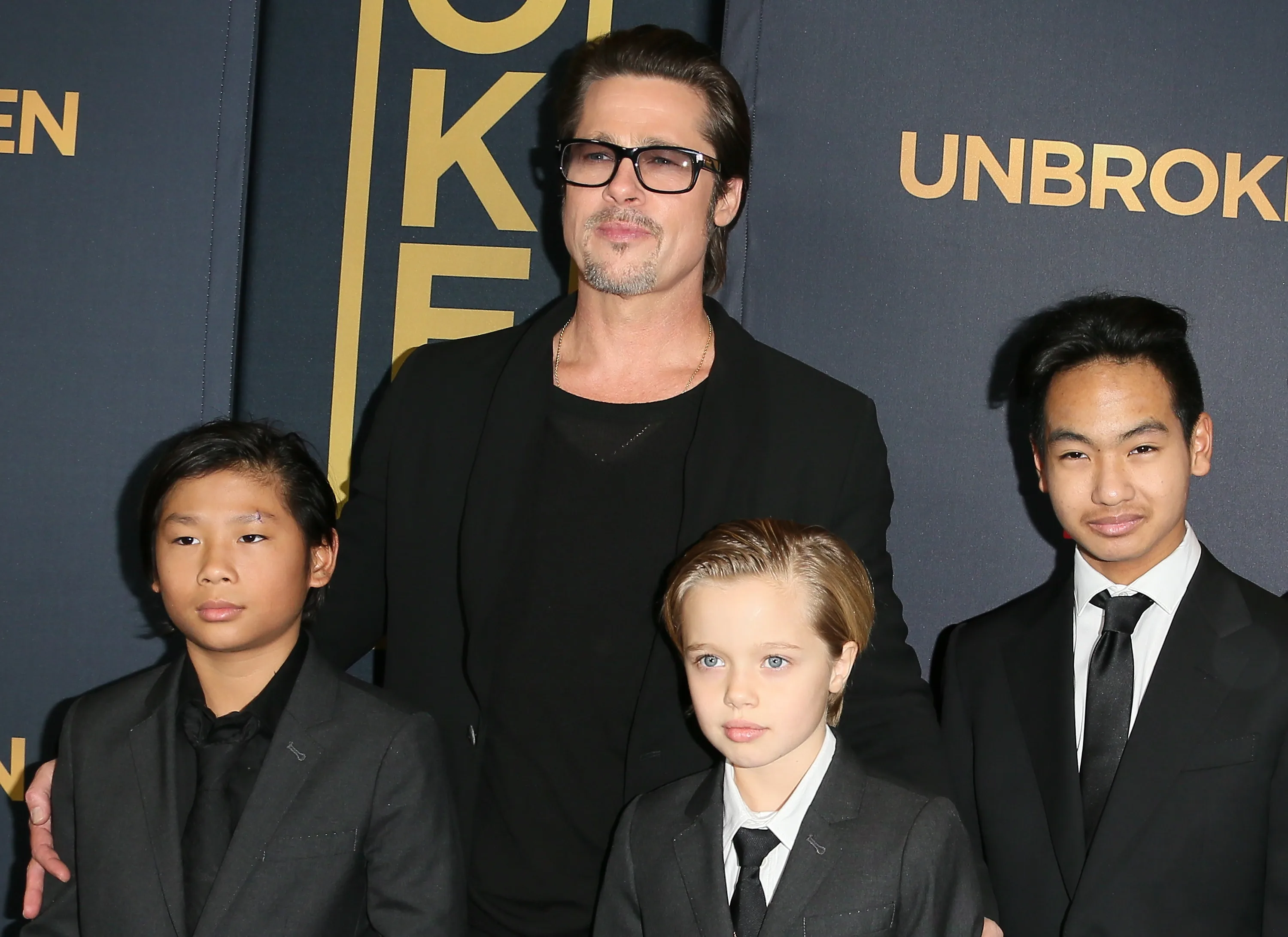 brad pitt with his kids