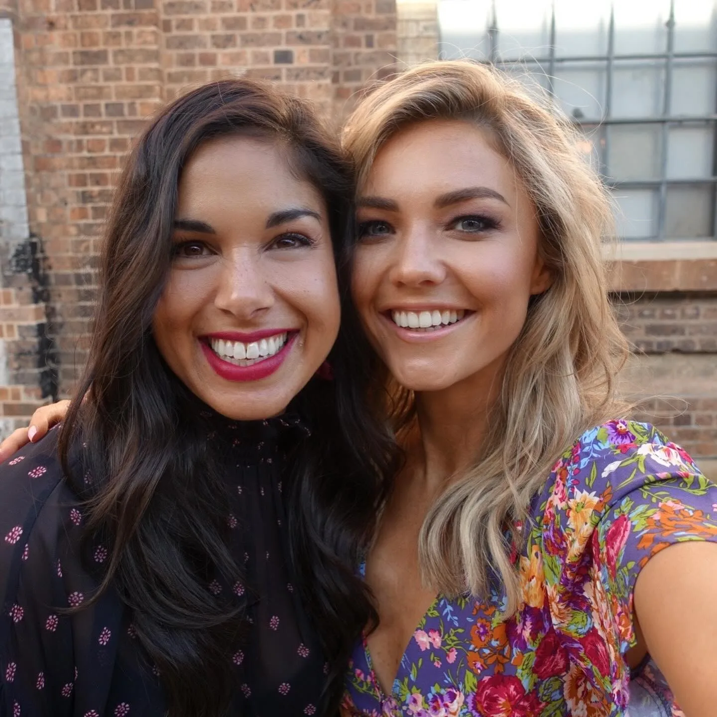 sam frost and sarah roberts pose for a selfie