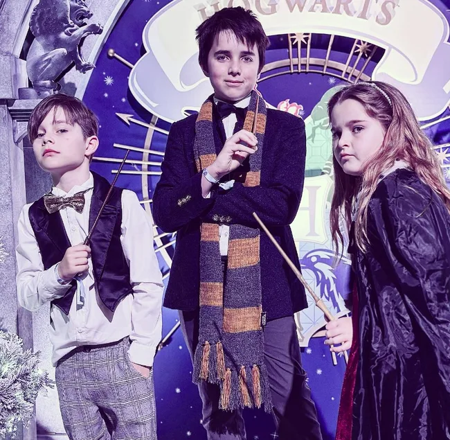 david campbell's kids dressed up in harry potter outfits