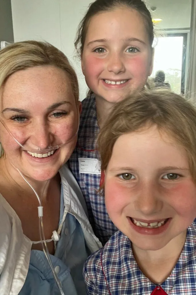 Gemma Farquhar with her two daughters.