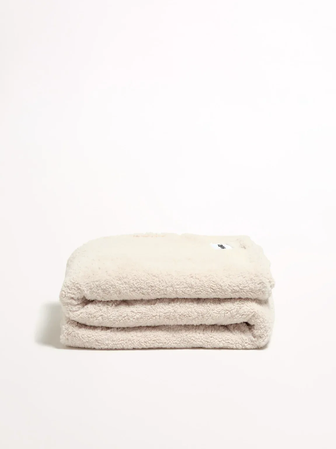 white throw rug marshmallow hommey