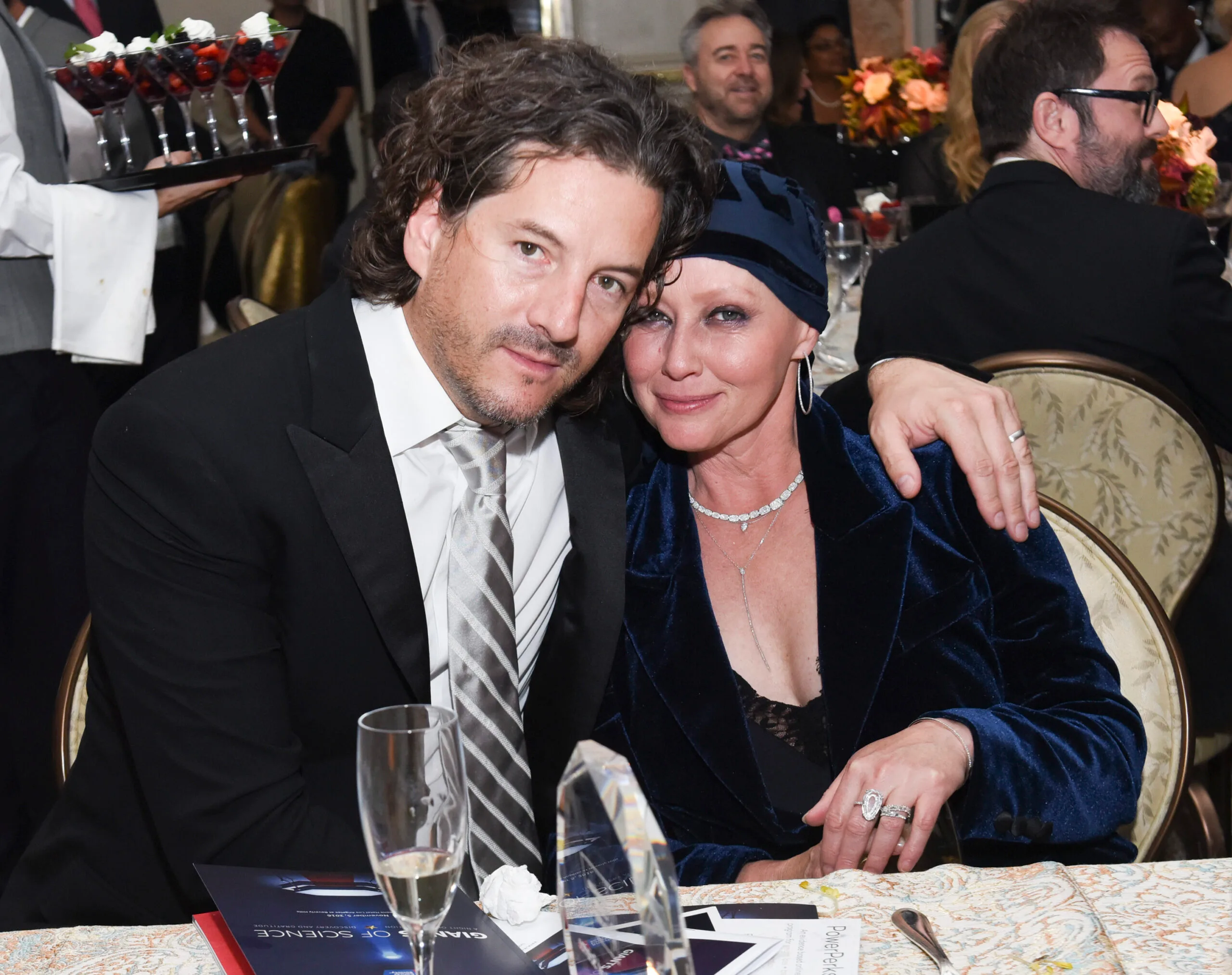 shannen doherty appears while undergoing breast cancer treatment with kurt iswarienko