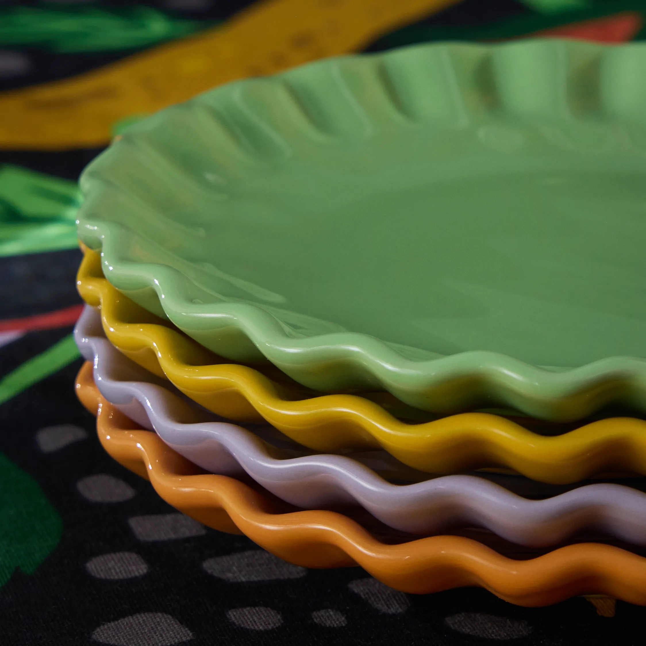 ikea's dining range side plates