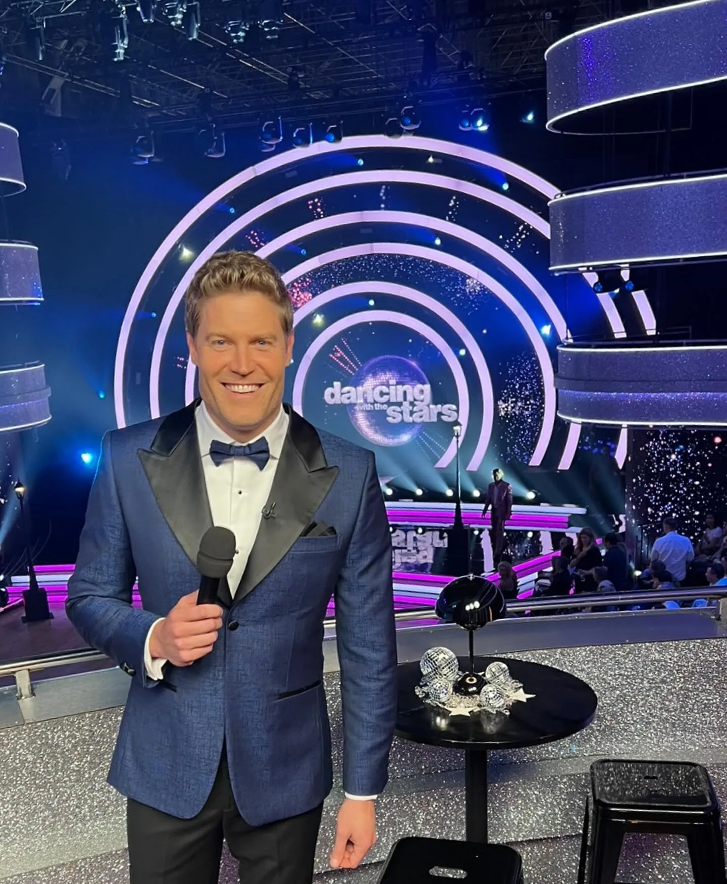 dr chris hosting dancing with the stars