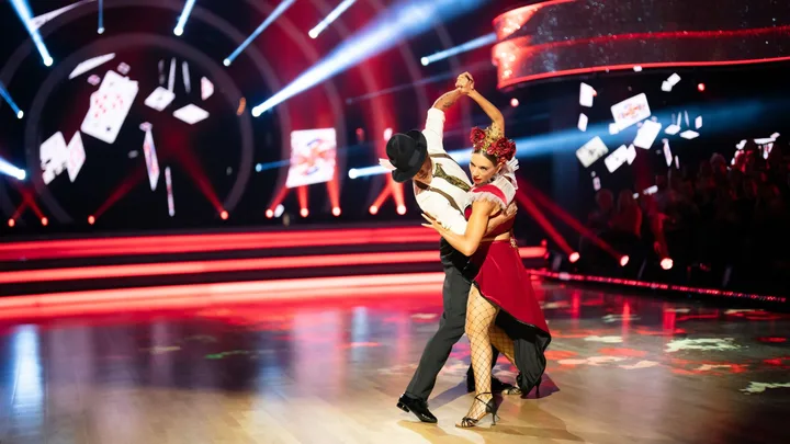 nadia bartel dancing with the stars