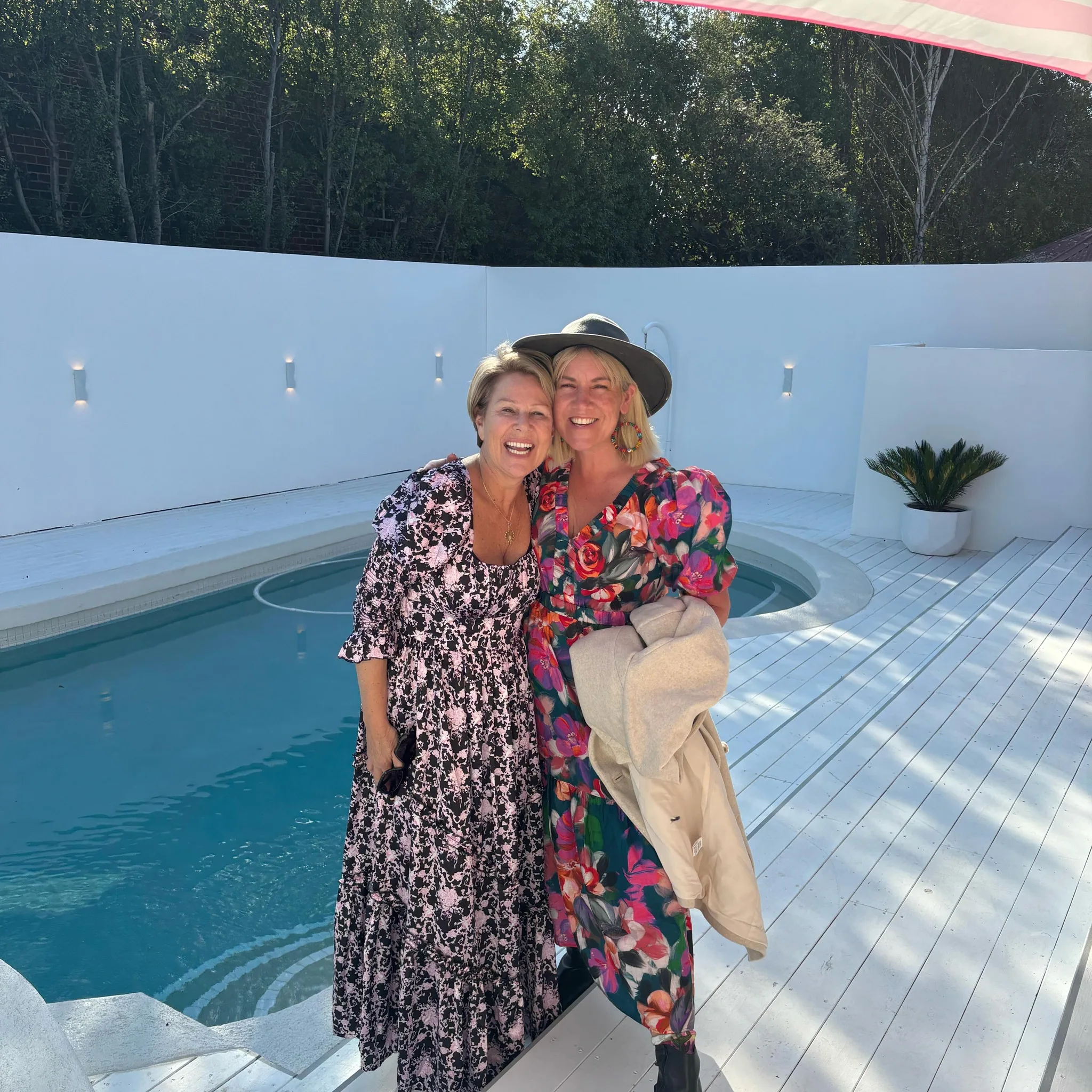 lucinda light julia morris