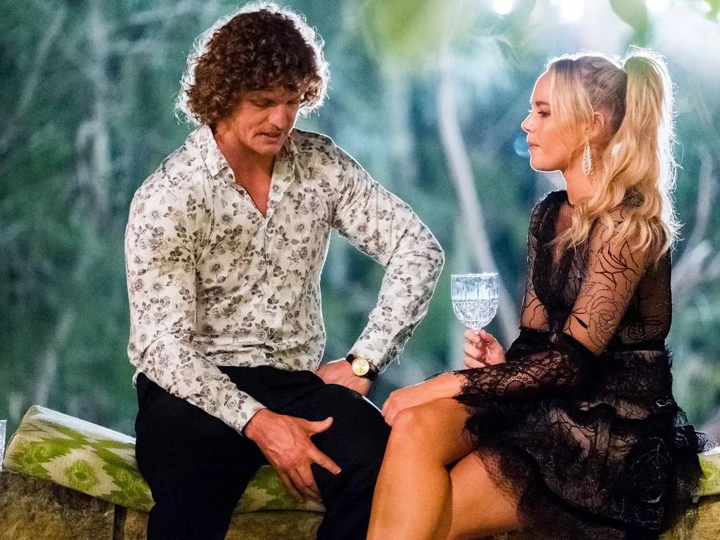 cass wood and the honey badger the bachelor