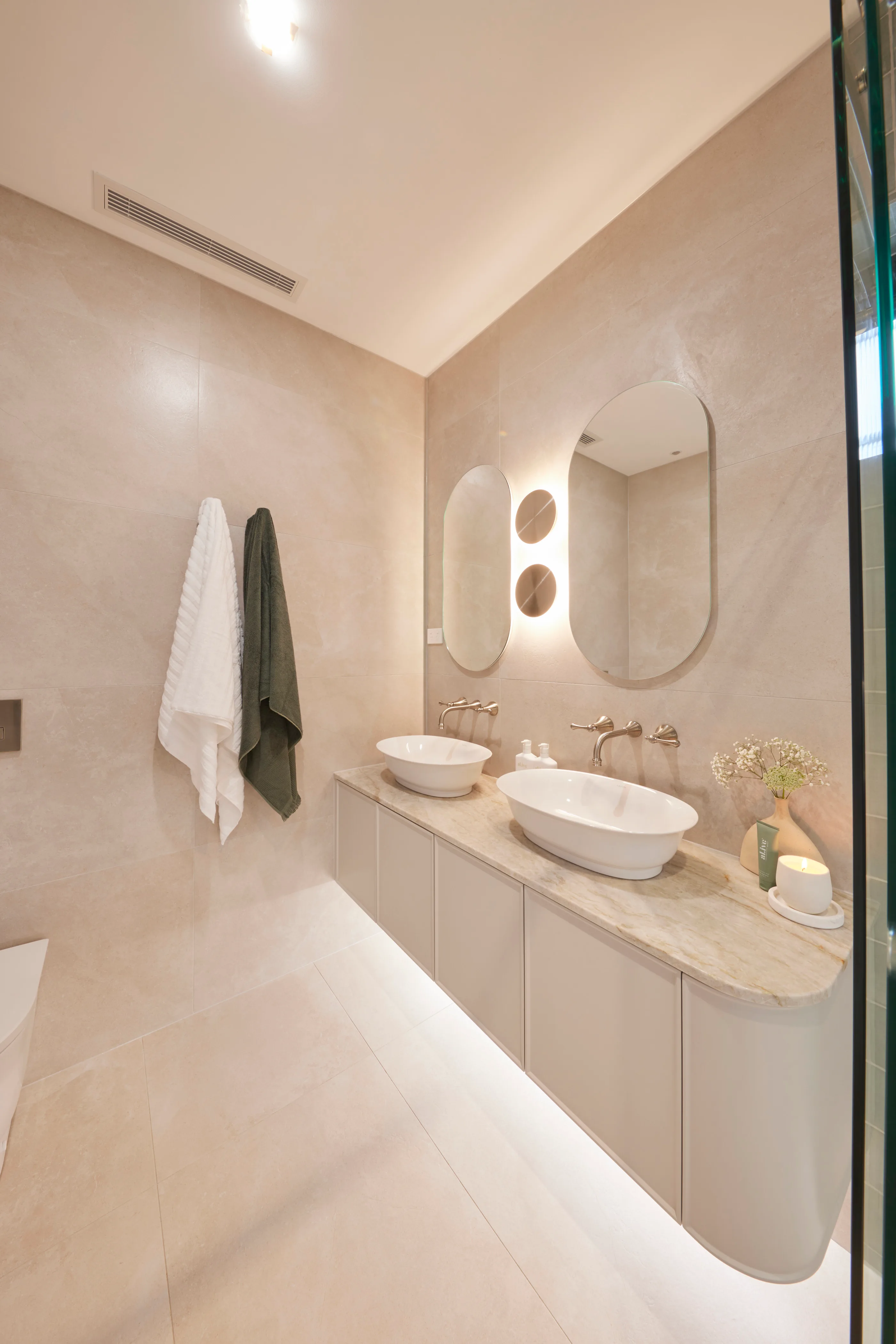 the block 2024 room reveals week 3 the main ensuite jesse and paige