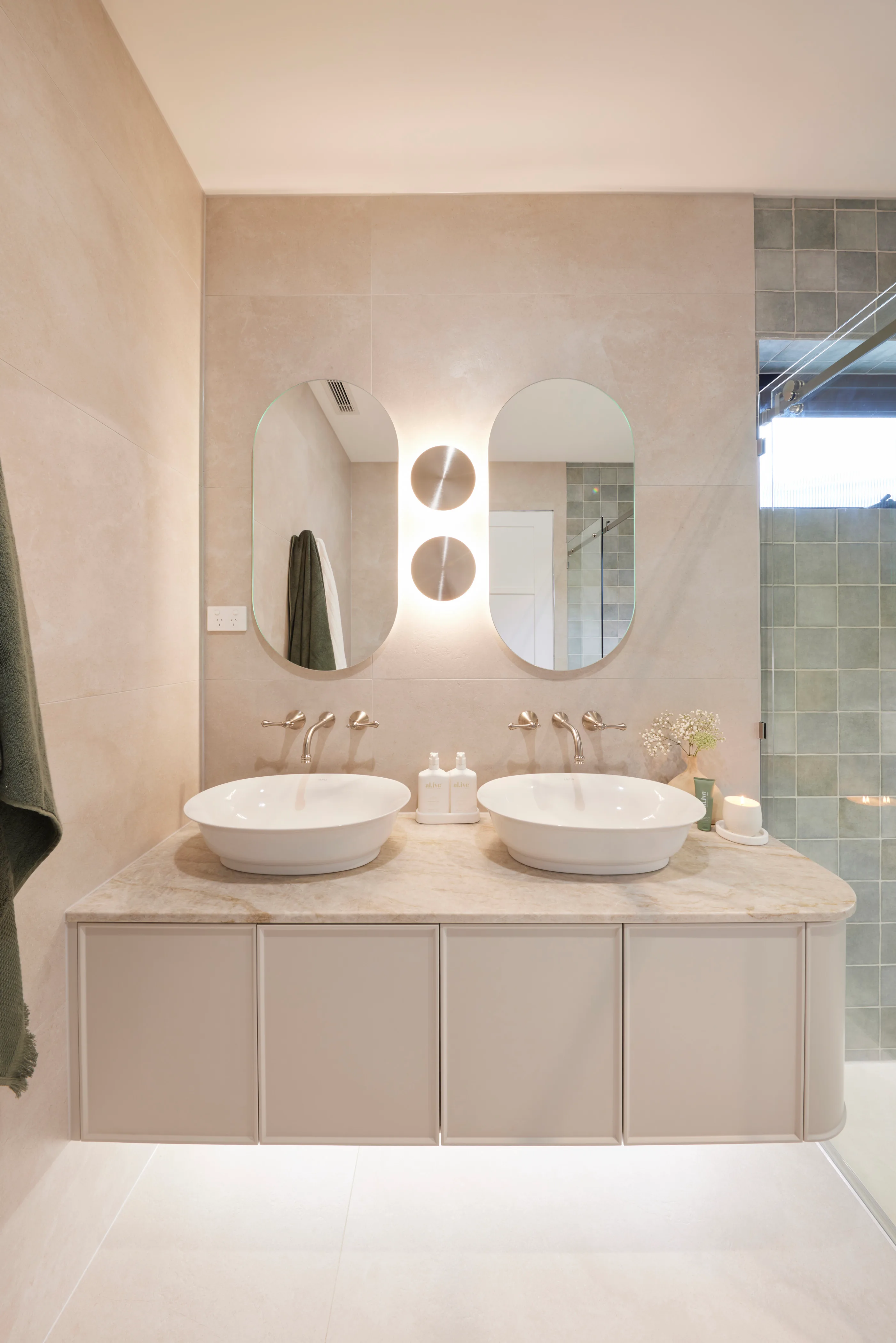 the block 2024 room reveals week 3 the main ensuite jesse and paige
