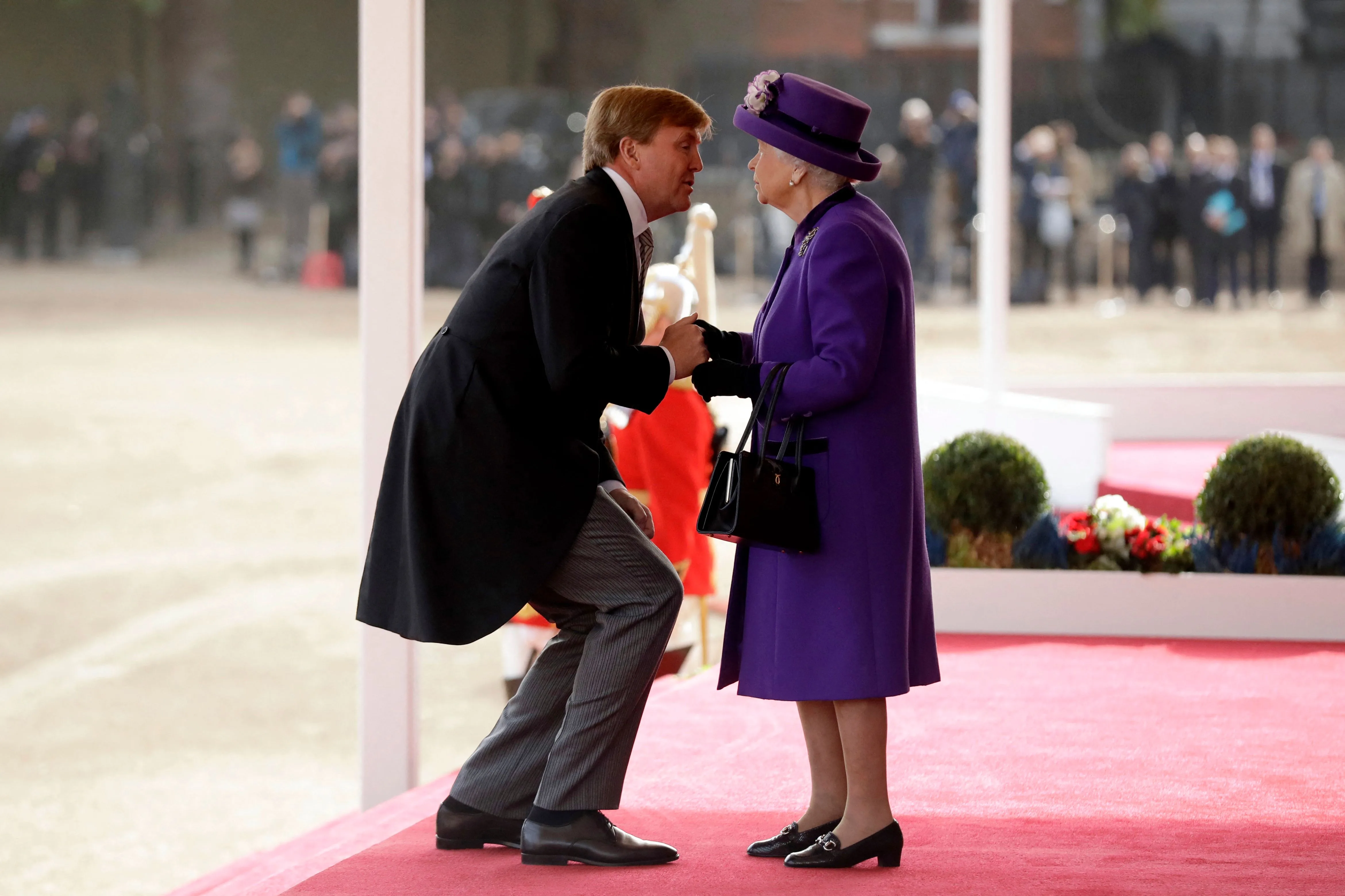 queen elizabeth king willem