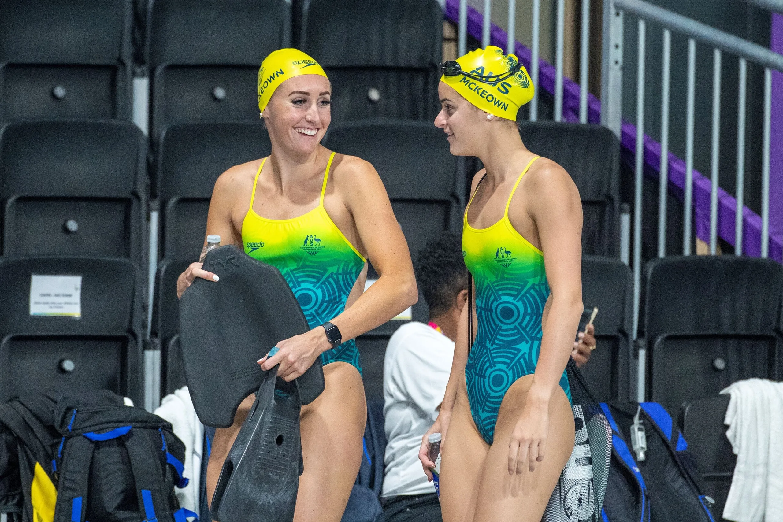 taylor and kaylee mckeown at the commonwealth games in 2022