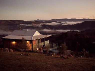 Logan Brae Retreats Hill Top Cabin Kanimbla