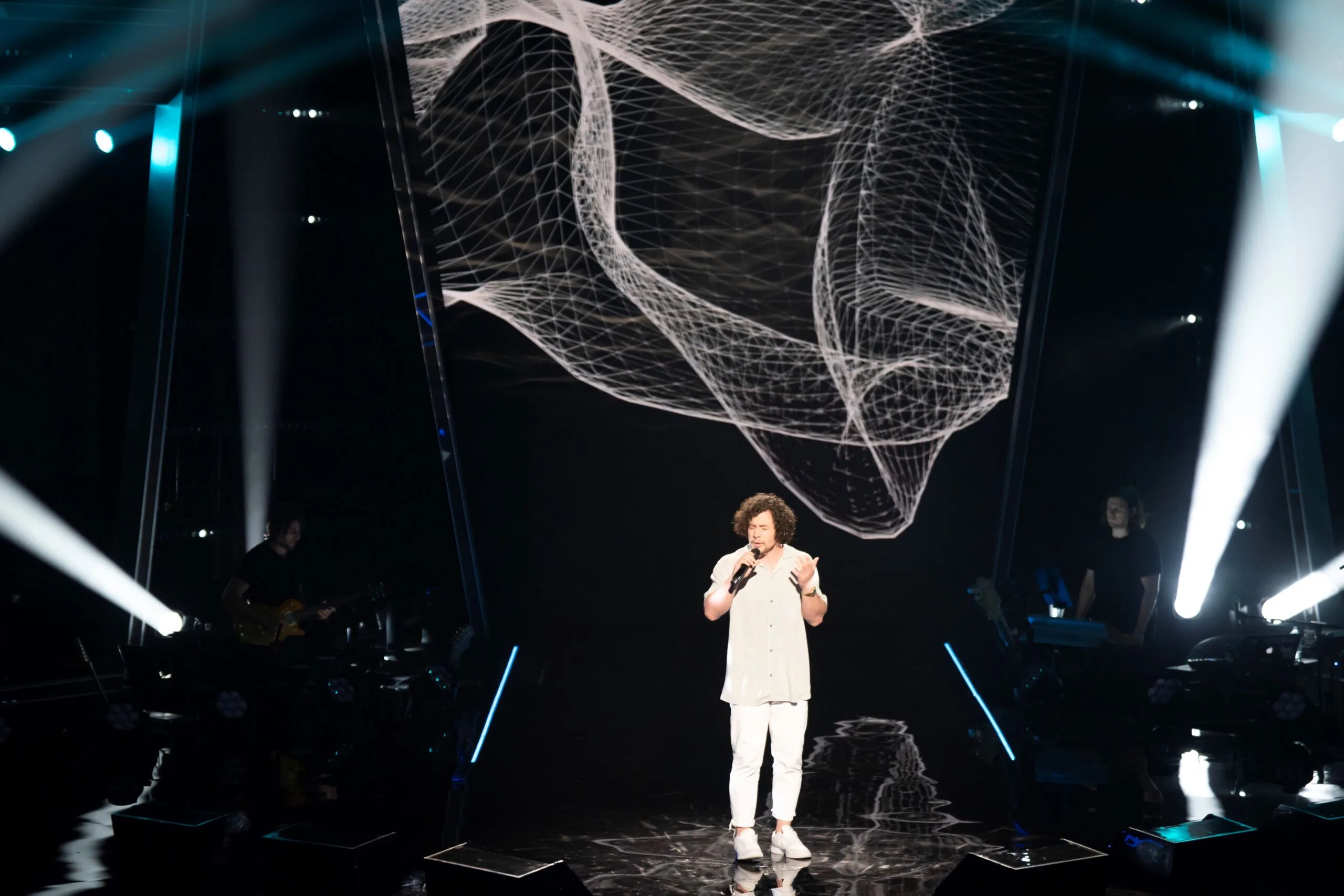 the voice 2024 contestants aaron hayward