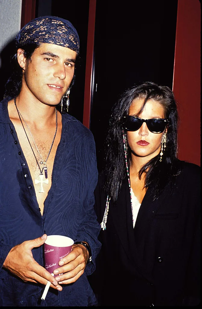 Danny Keough And Lisa Marie Presley At The 1990 Video Music Awards
