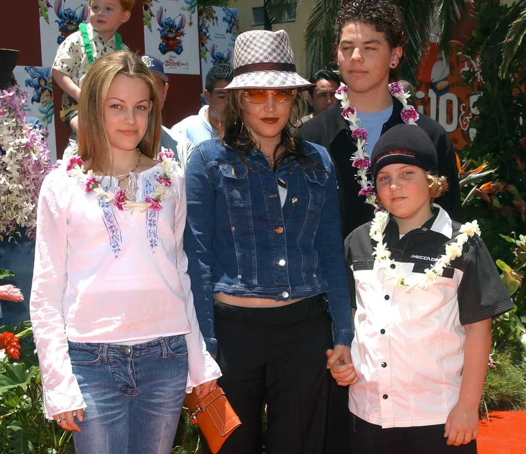 lisa marie presley with her two kids riley keough and benjamin keough