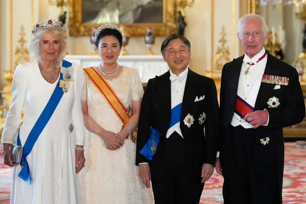 Imperial Chrysanthemum Tiara