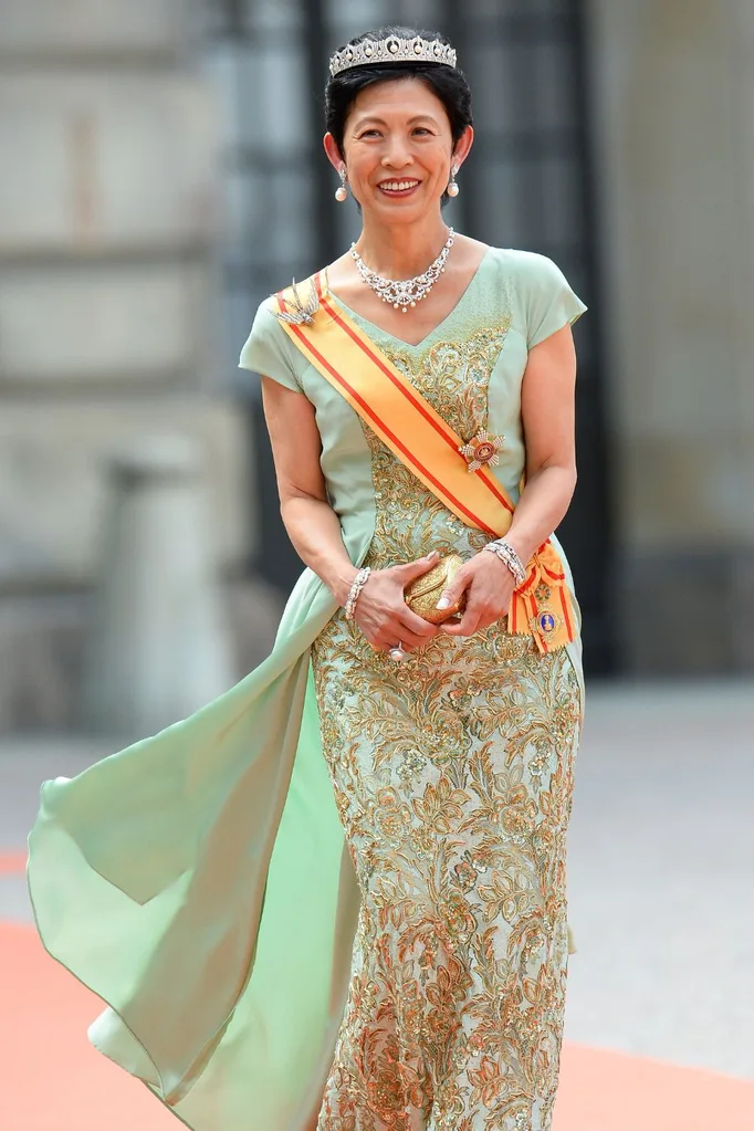 Mikasa Pearl Drop Tiara