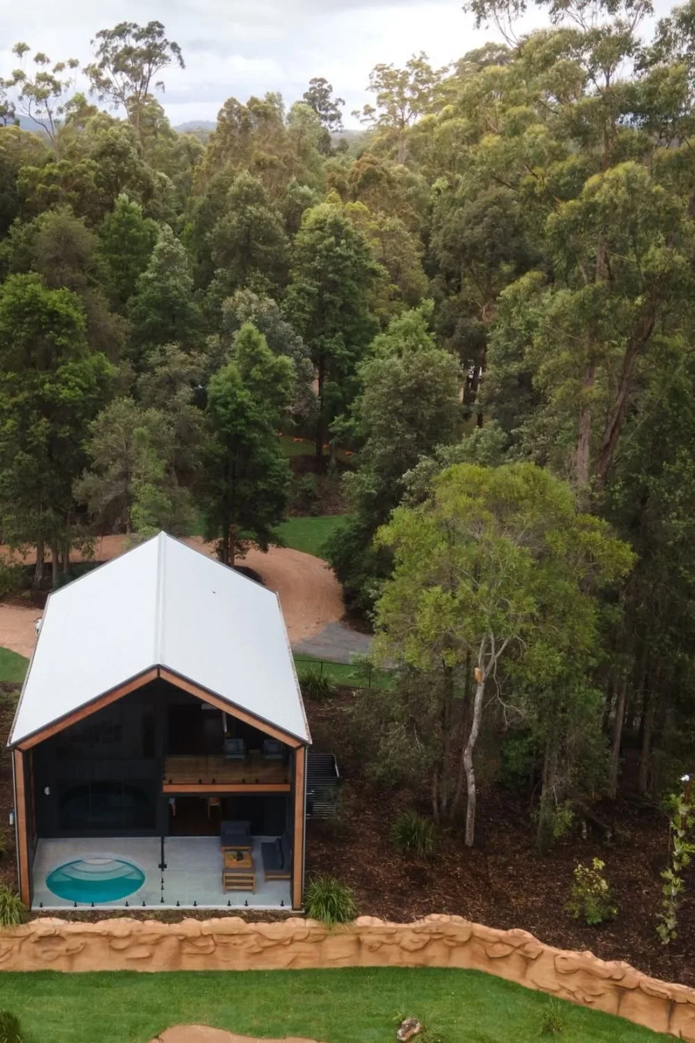 crocodile hunter lodge cabin
