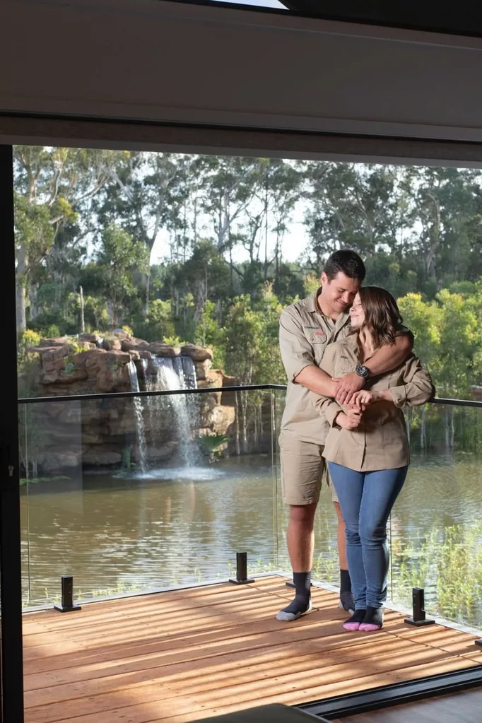 bindi irwin and chandler powell