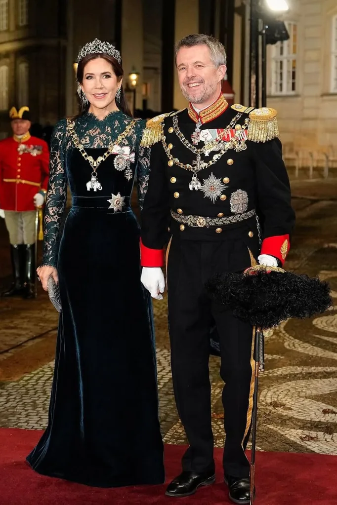 queen mary and king frederik at the new years gala