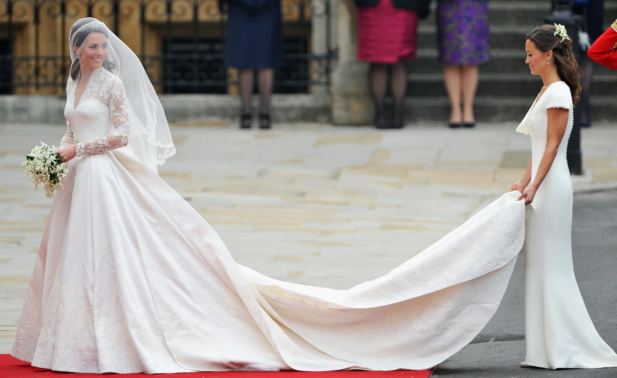 Kate Pippa middleton at Kate's wedding