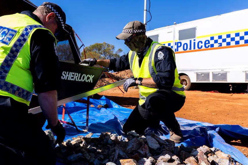 WA Police search a mineshaft