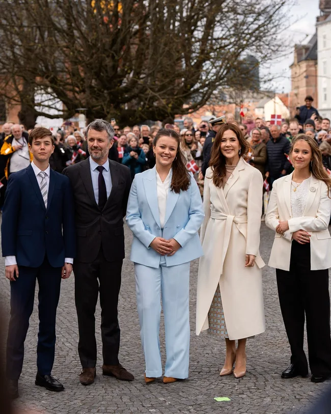 King Frederick Queen Mary family