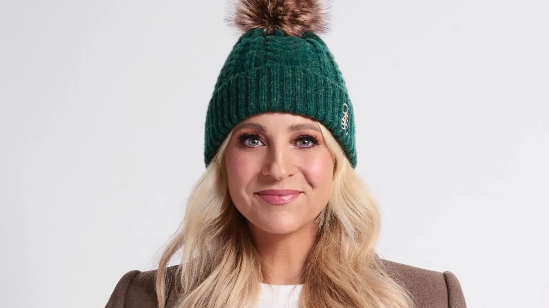 Carrie Bickmore Beanies 4 Brain Cancer
