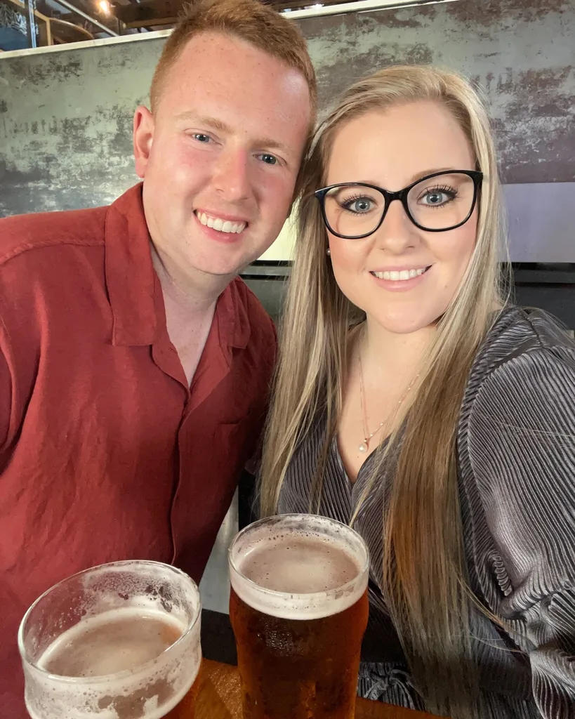 Jonathon "Jono" Fren Travel Guides and wife Dani