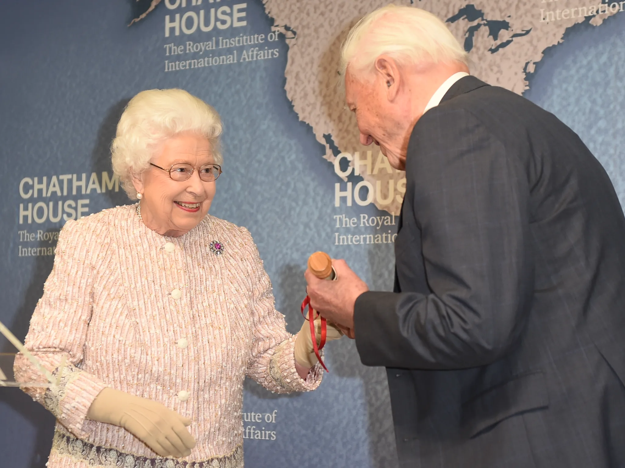inside-david-attenborough-s-relationship-with-the-royal-family-new-idea